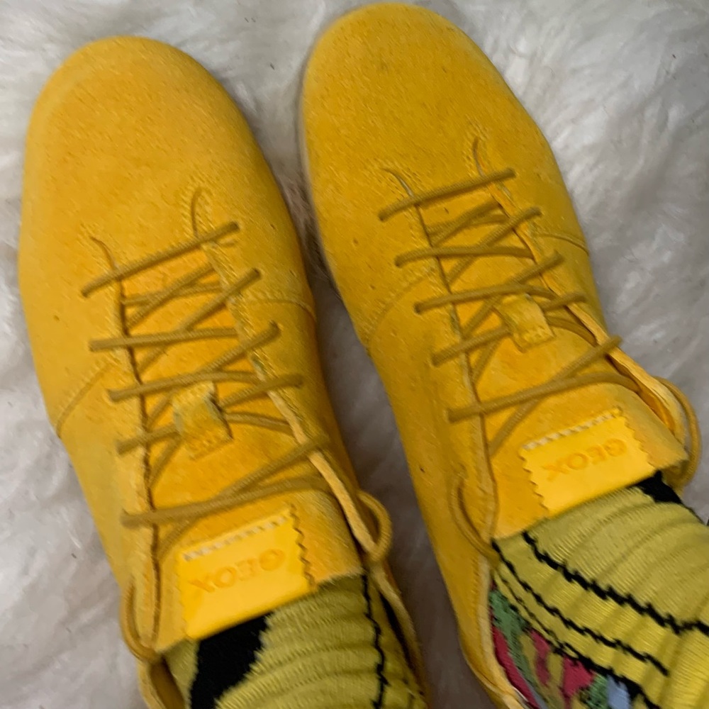 Woman’s size 38/US 7Geox Respira two town yellow  tie-up breathable footwear - Picture 2 of 8